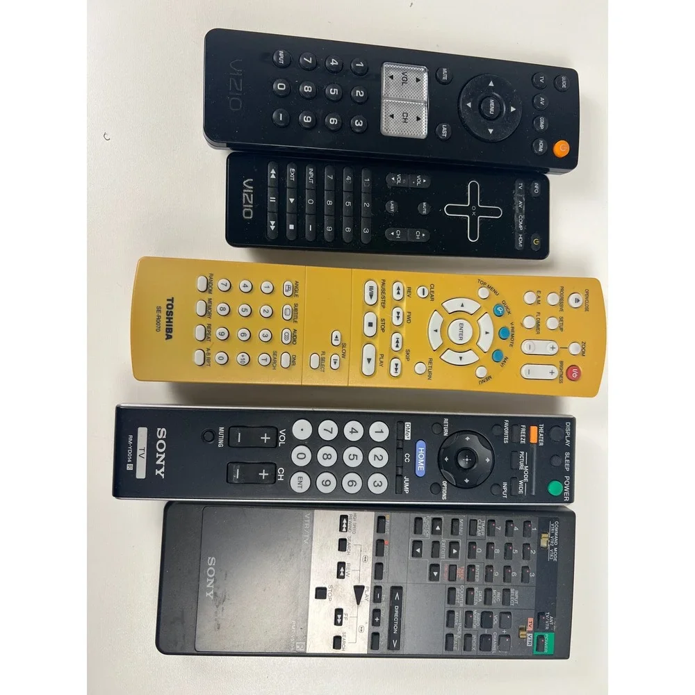 Sony Toshiba‎ Vizio TV DVD Remote Control Bundle Lot RM-YD014 SE-R0070 RMT-V375A